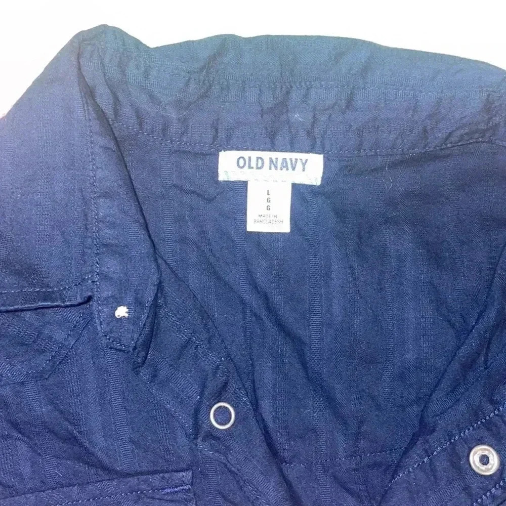 Old Navy button up - Picture 2 of 4